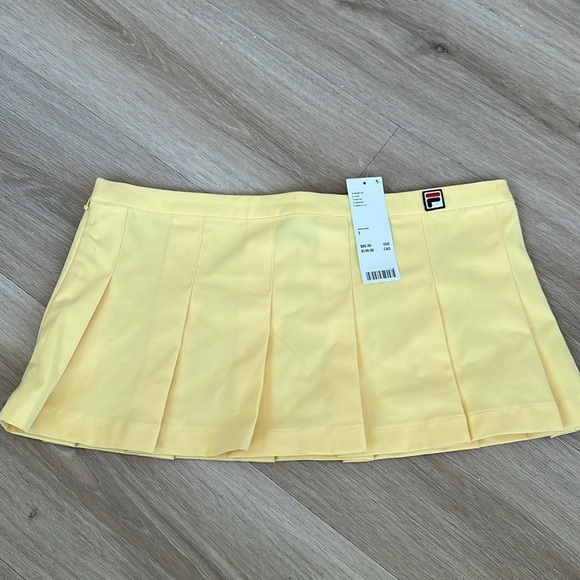 x Hailey Pleated Miniskirt
FILA - Picture 4 of 7